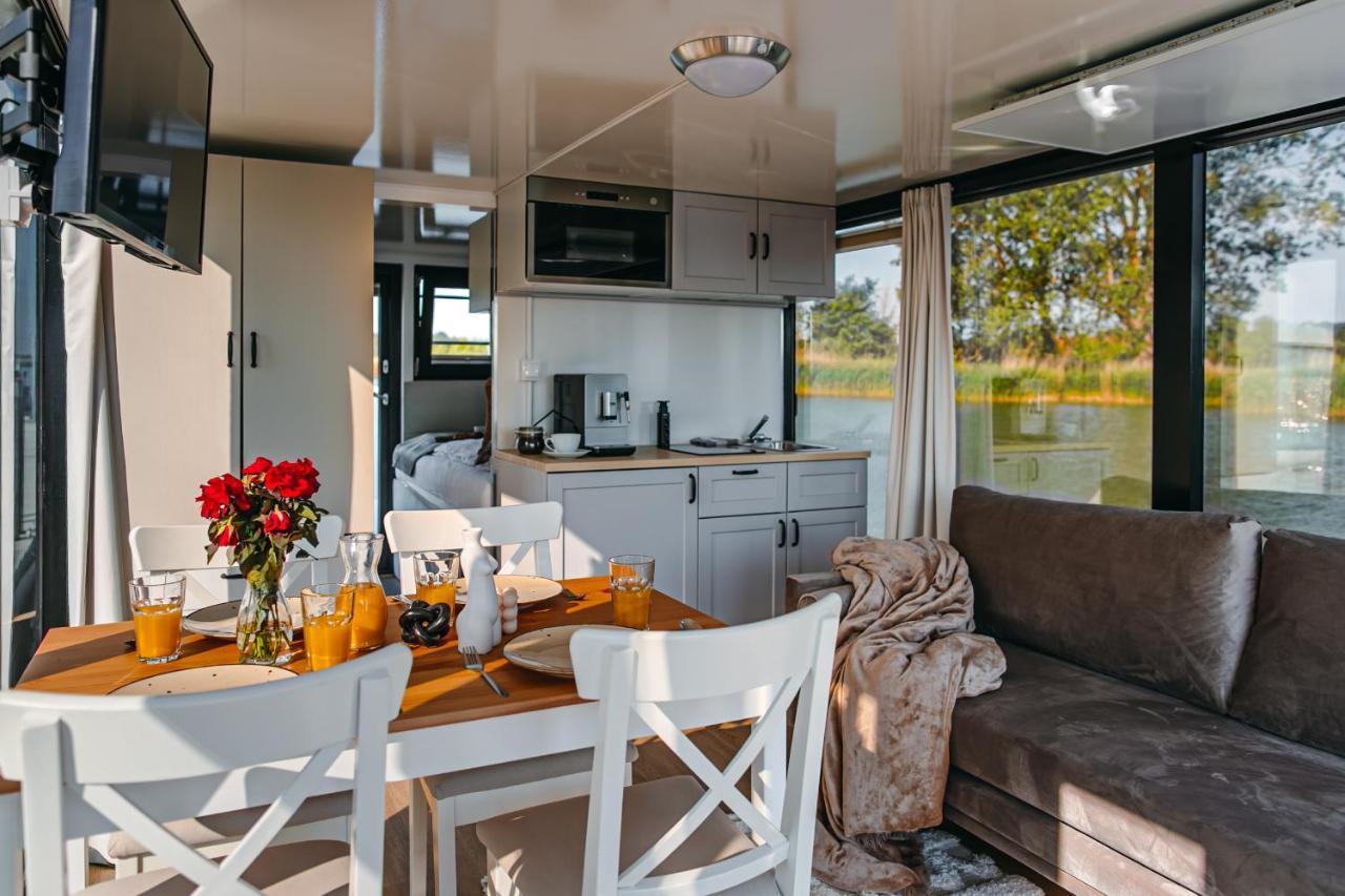 Yacht - Houseboat - Pedal Boat, Motorboat Free Mielno (Koszalin)